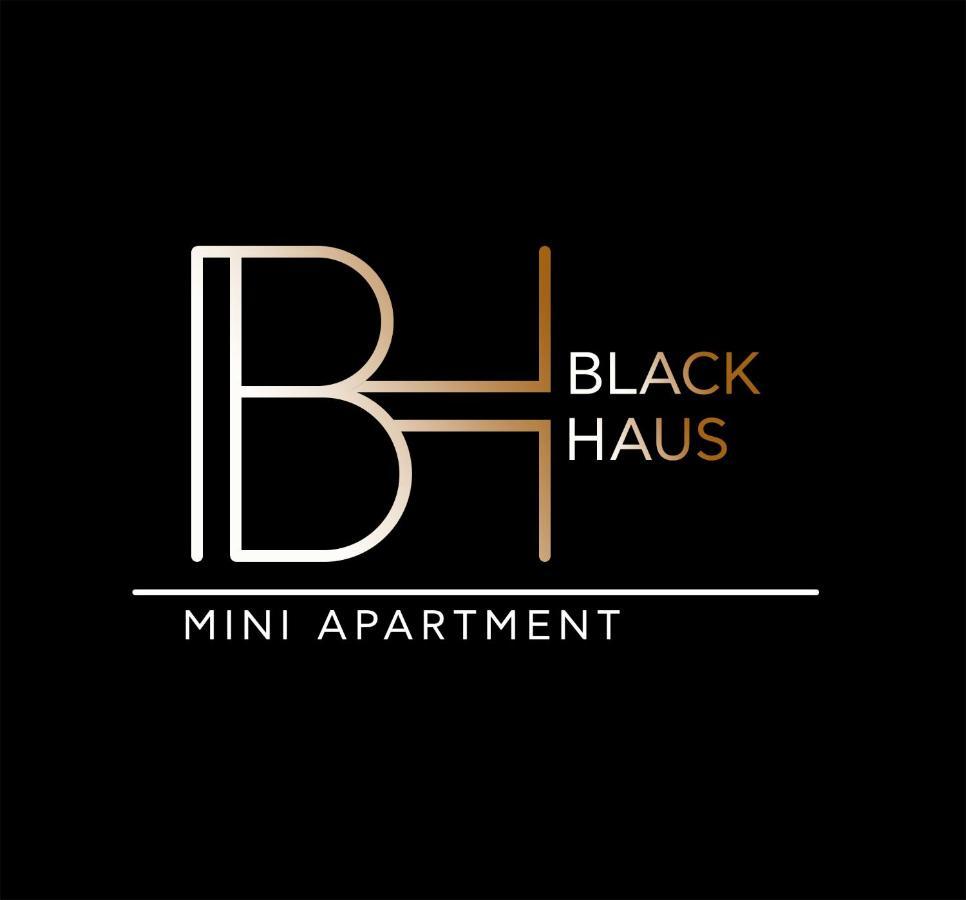 Blackhaus Young Mini Thessaloníki Luaran gambar
